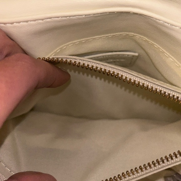 valentino orlandi Crossbody Winter White Purse! - Picture 13 of 14